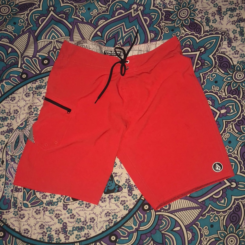 Swim trunks / board shorts